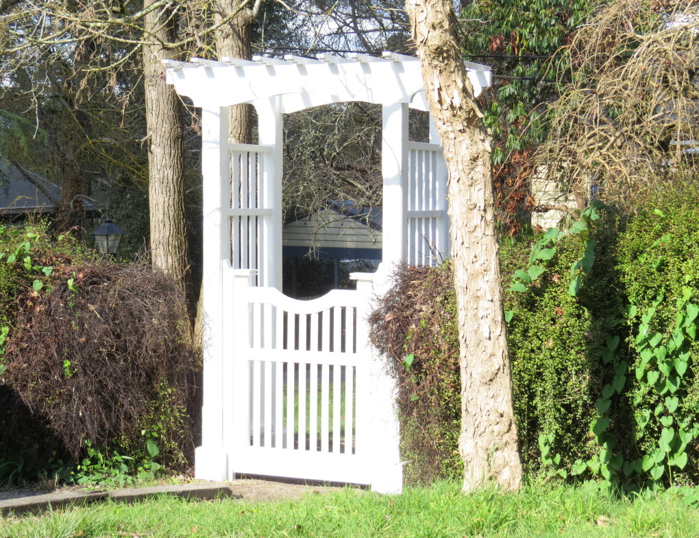 timber_arbour