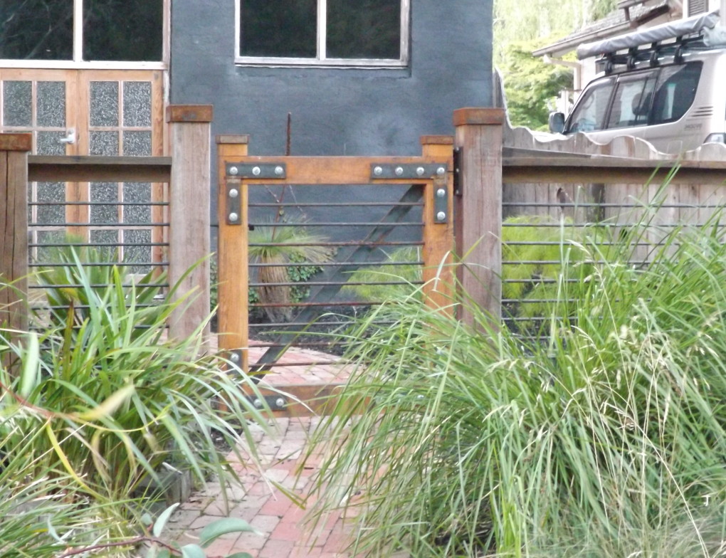 wooden single gate